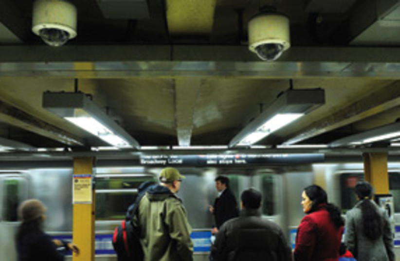 subway security 311 (photo credit: AP)