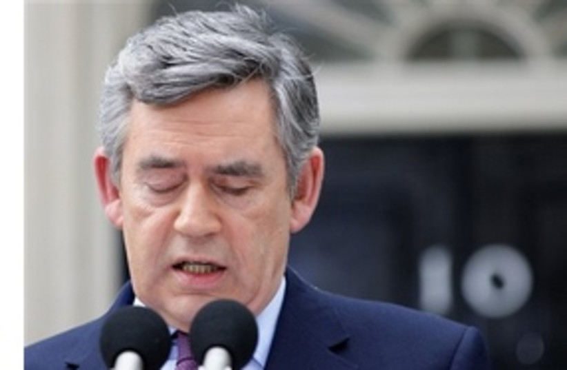 Gordon Brown to step down 311 (photo credit: Associated Press)