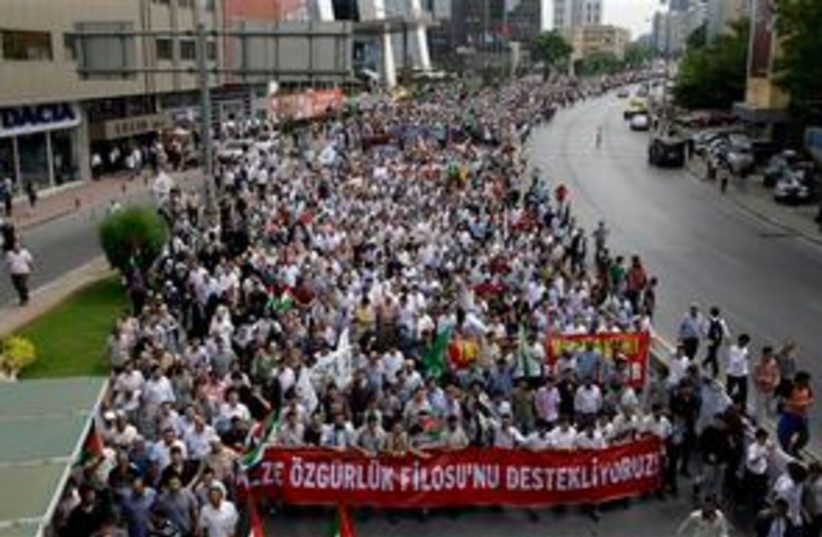 Anti-Israel demo in Turkey 311 (photo credit: AP)