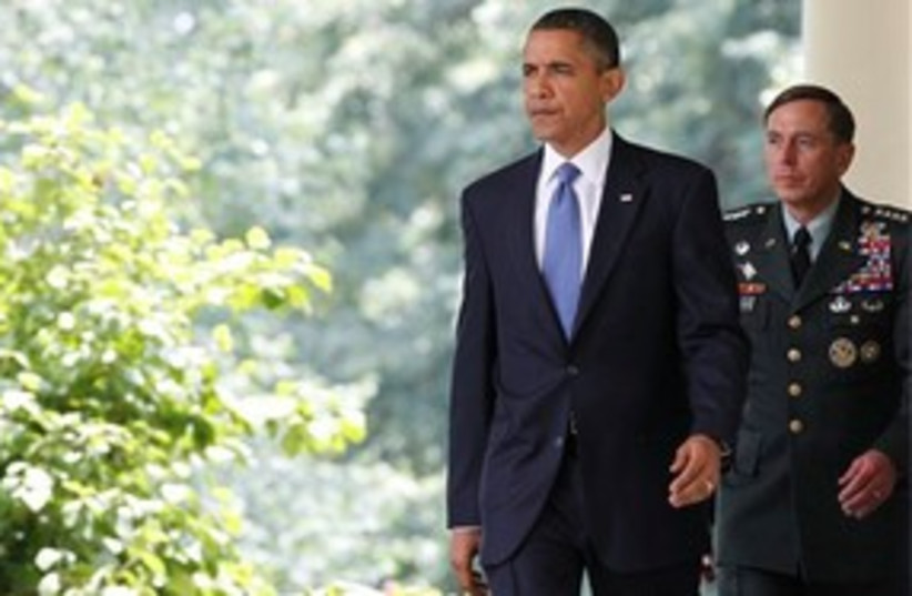 Obama and Petraeus 311 (photo credit: Associated Press)
