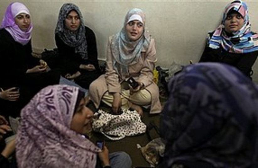 Palestinian women gaza 311 AP (photo credit: Associated Press)