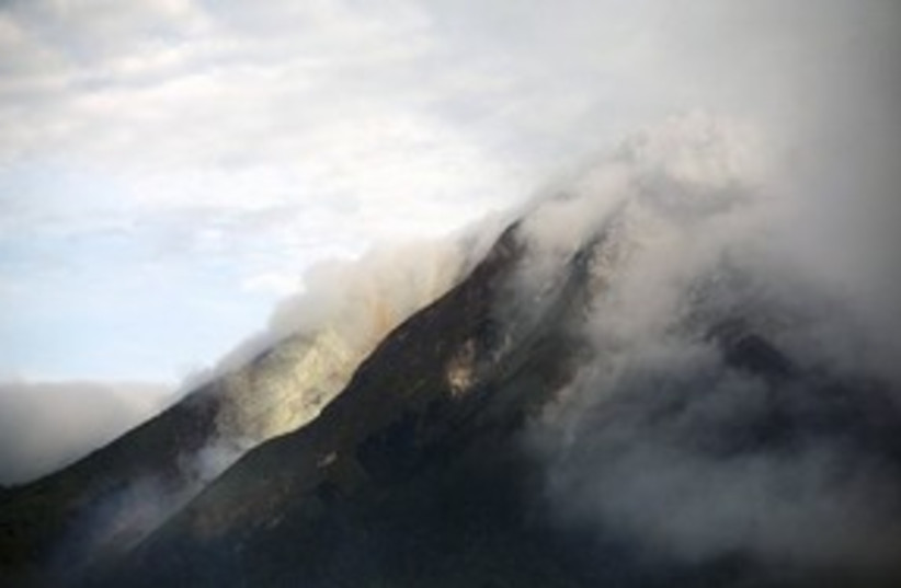 311_volcan erupts (photo credit: Associated Press)