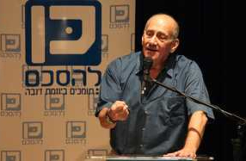 Olmert pointing eyes closed 311 (photo credit: Mati Milstein)