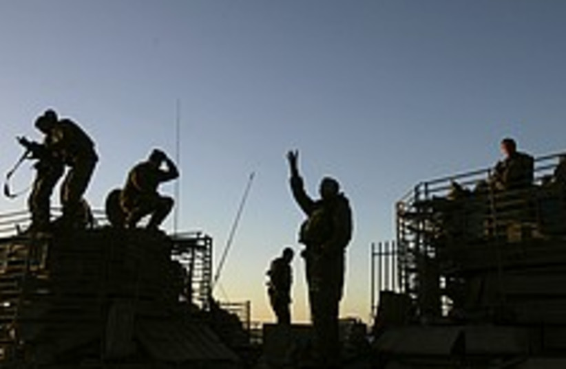 gaza soldiers 224.88 (photo credit: AP)