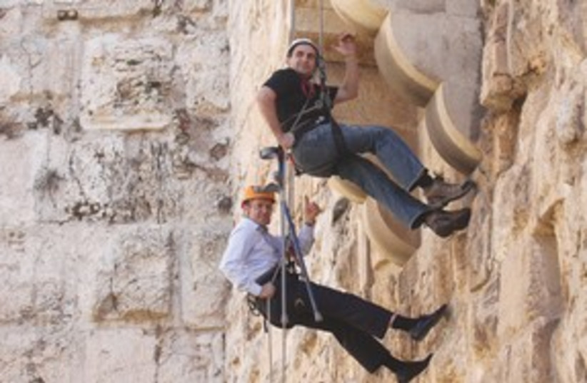 Barkat repelling 311 (photo credit: Marc Israel Sellem / The Jerusalem Post)