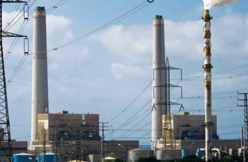 Ashdod power plant 390 (credit: Amir Cohen/Reuters)