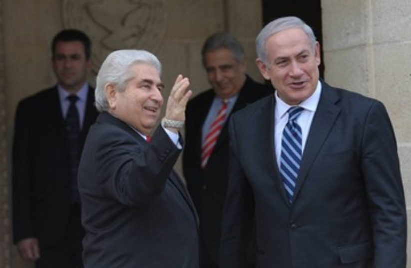 Netanyahu with Cyprus' Christofias 390 (photo credit: Amos Ben Gershom GPO)
