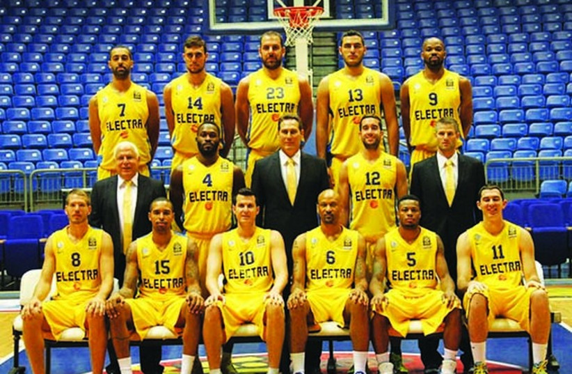 A team picture of Maccabi Tel Aviv's basketball team. (photo credit: ADI AVISHAI)