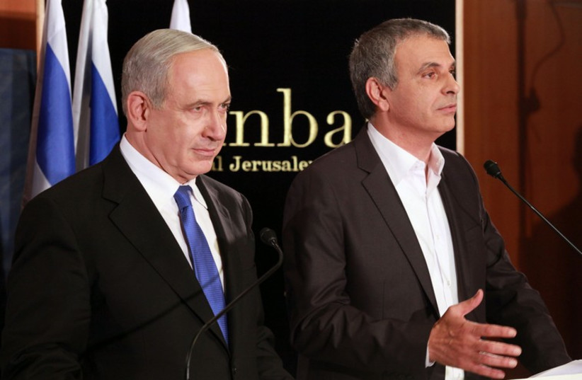 Moshe Kahlon and Prime Minister Benjamin Netanyahu [File] (photo credit: MARC ISRAEL SELLEM)
