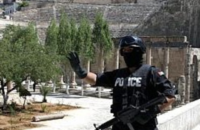Jordanian policeman 248 88 (photo credit: AP [file])