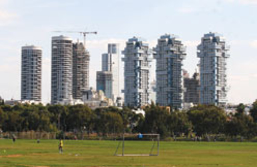 Tel Aviv skyline  (photo credit: Ariel Jerozolimski)