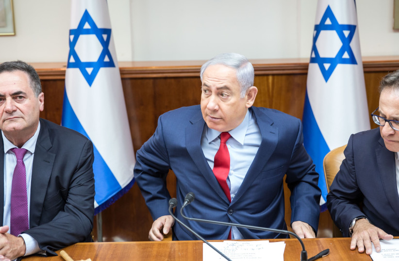 Prime Minister Netanyahu, Tzachi Braverman, and Yisrael Katz at security cabinet meeting (photo credit: MARC ISRAEL SELLEM/THE JERUSALEM POST)