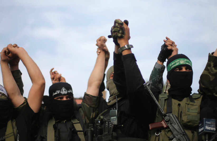 Hamas members (photo credit: REUTERS)