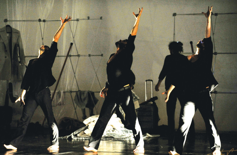 Modern Dance Theater Istanbul performs ‘Travelogue’. (photo credit: TIMUR VARLIKLI)