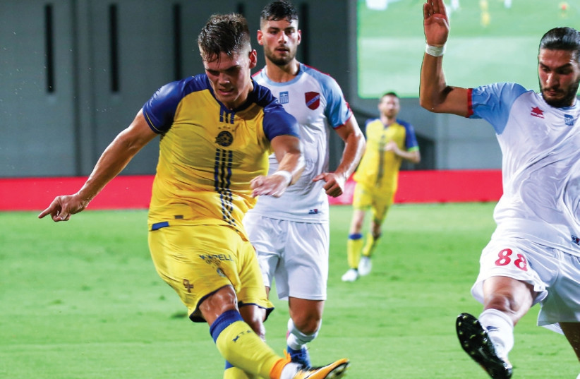 Maccabi Tel Aviv striker Vidar Orn Kjartansson has scored two goals in Europa League qualifying to date and warmed up for tonight’s first leg of the playoffs against Altach in Austria by netting a hat-trick in last week’s Toto Cup win over Maccabi Petah Tikva. (photo credit: DANNY MARON)