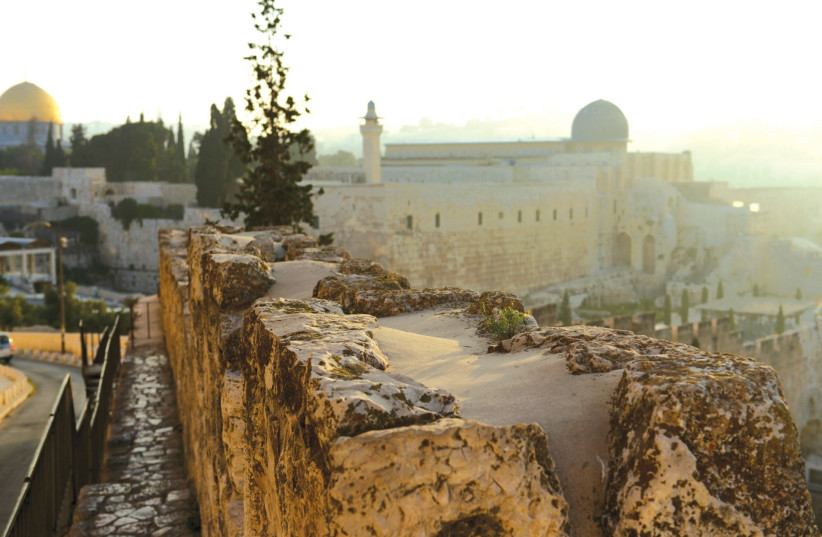 VIEW OVER The Temple Mount. Right: Al-Aksa Mosque. Left: Dome of the Rock. ( (photo credit: Mark Neiman/GPO)