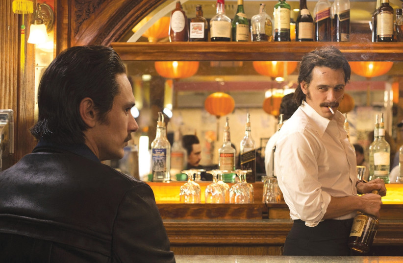 JAMES FRANCO takes on the dual roles of twin brothers in ‘The Deuce.’ (photo credit: HBO)
