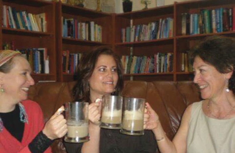 A Rosh Hashana l’haim with lattes: (from left) Danit Shemesh, Tzippi Sha-ked and Pam Peled (photo credit: PR)