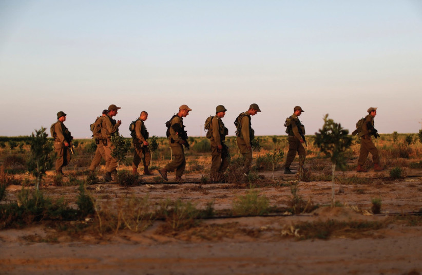 IDF soldiers during a training exercise (photo credit: REUTERS)