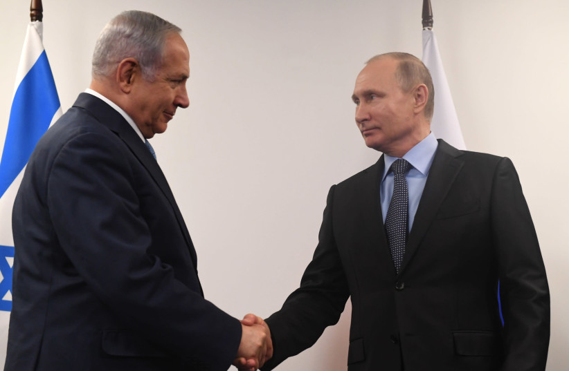 Israeli Prime Minister Benjamin Netanyahu meets Russian President Vladimir Putin in Moscow (photo credit: KOBI GIDEON/GPO)