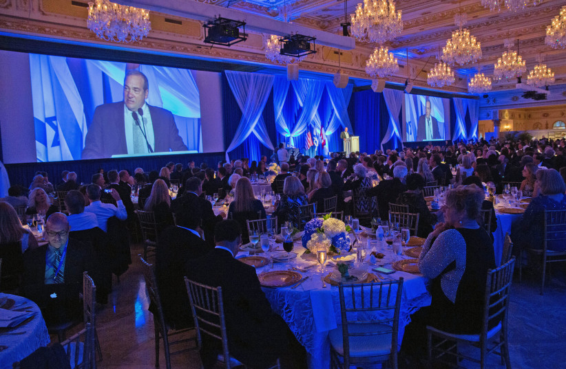 International Fellowship of Christian and Jews (The Fellowship) Founder and President Rabbi Yechiel Eckstein speaks to More than 500 evangelical Christians and Jews gathered at Mar-a-Lago last night for the “Together in Fellowship” gala. (photo credit: CAPEHART PHOTOGRAPHY)