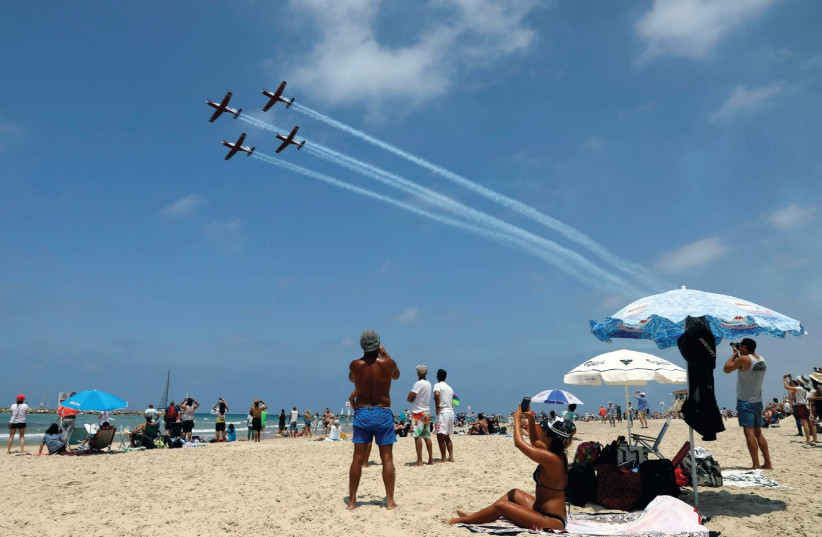 AIRPLANES FLY over Israel for Independence Day. (photo credit: REUTERS)