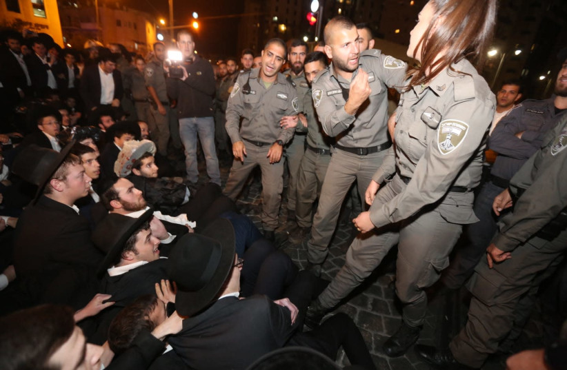 Haredim protesting draft law in Jerusalem city center (credit: MARC ISRAEL SELLEM)