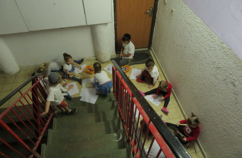 Children take shelter in bunker (credit: MAARIV)