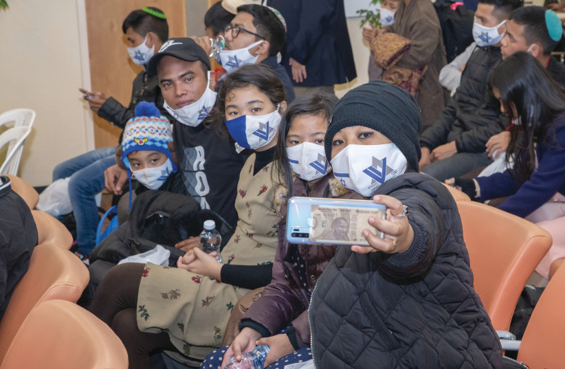 Bnei Menash from northern India make aliyah, December 15, 2020 (credit: ELIONORA SHILUV / ALIYAH AND ABSORPTION MINISTRY)