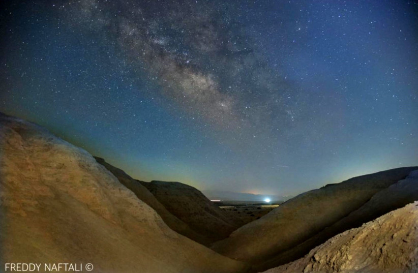  Stargazing and looking for meteor showers in the Arava, Israel (credit: Freddy Naftali)