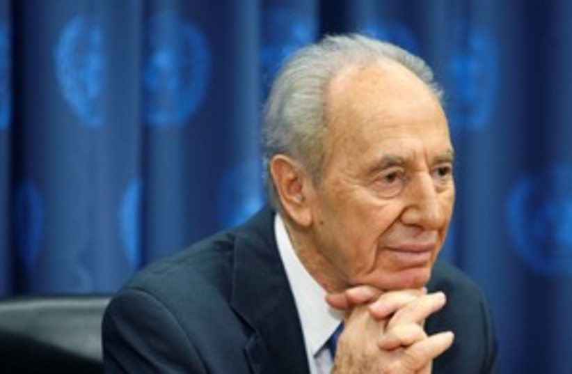Peres (photo credit: AP)