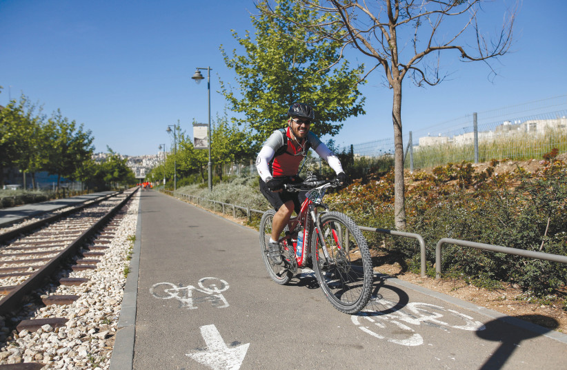  The municipal budget includes a nice sum for bike paths (credit: YONATAN SINDEL/FLASH90)
