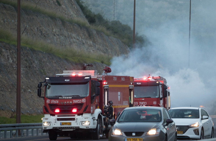 Israel Fire and Rescue trucks (illustrative) (photo credit: YONATAN SINDEL/FLASH90)
