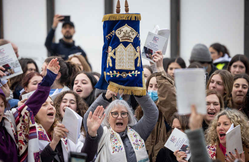 Members of the Women of the Wall, Conservative and Reform Movement  hold Rosh Hodesh prayer at the Western Wall in Jerusalem Old City, March 4, 2022. (photo credit: YONATAN SINDEL/FLASH90)