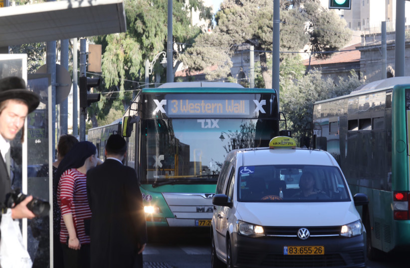 Egged public transport to the Western Wall in Jerusalem (credit: MARC ISRAEL SELLEM/THE JERUSALEM POST)