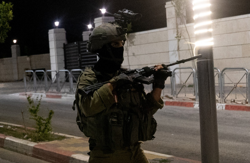  IDF soldiers operate in the West Bank. (credit: IDF SPOKESPERSON'S UNIT)