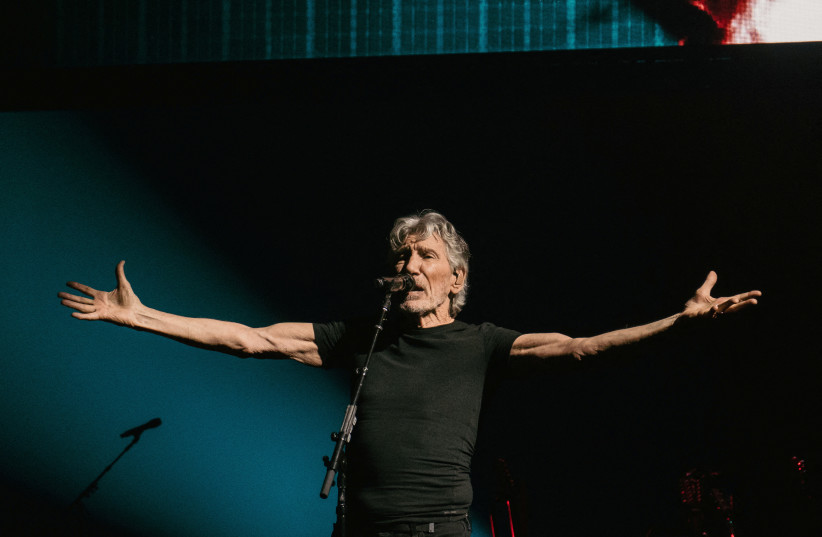 Former rock band ''Pink Floyd'' musician Roger Waters performs on stage during his tour, at Tacoma Dome in Tacoma, Washington, US, September 18, 2022. (credit: REUTERS/AMR ALFIKY/FILE PHOTO)