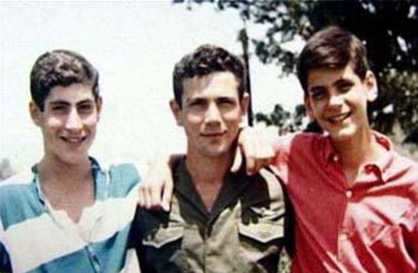 THE THREE Netanyahu brothers (from L): Benjamin, Yoni and Iddo. (credit: Courtesy Netanyahu family)