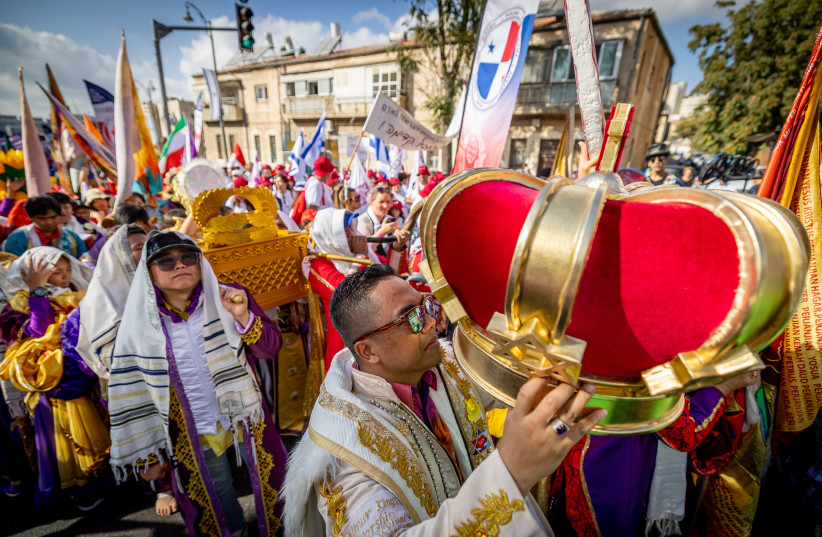 THOUSANDS OF Christian evangelists in town for the Feast of the Tabernacles march in support of Israel, in Jerusalem, October 13. (credit: YONATAN SINDEL/FLASH90)