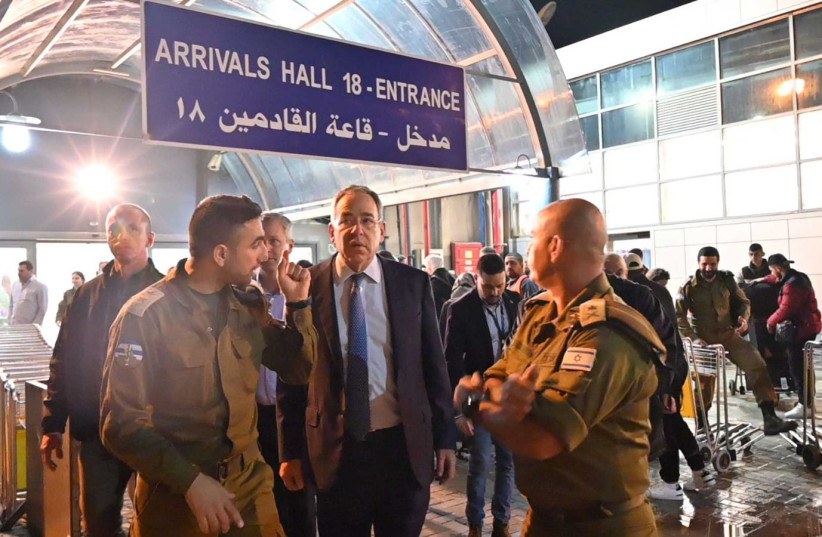  US Ambassador to Israel Tom Nides visited the Allenby Crossing on early Wednesday, to hear an update on the pilot program which has seen the crossing remain open 24 hours a day, November 9, 2022 (photo credit: Jeries Mansour, US Office of Palestinian Affairs)