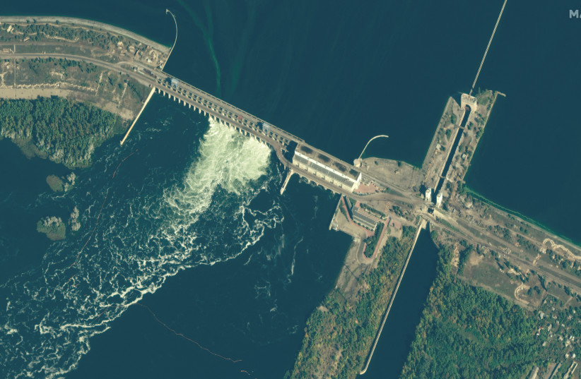  Satellite image shows the Kakhovka dam on the Dnipro River near Nova Kakhovka in Ukraine, October 18, 2022 (credit: MAXAR TECHNOLOGIES/HANDOUT VIA REUTERS)