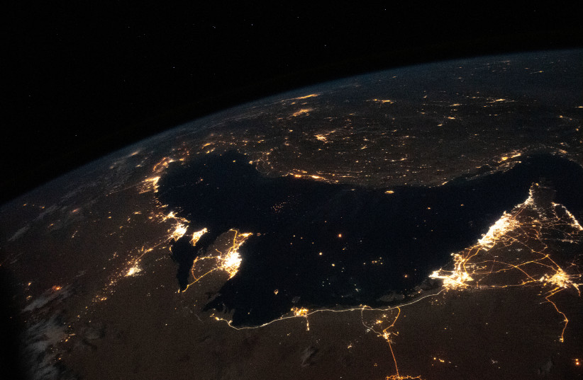 Persian Gulf at Night from ISS, 2020. (credit: NASA/PUBLIC DOMAIN/VIA WIKIMEDIA COMMONS)