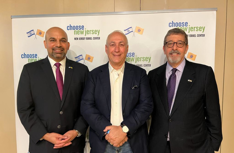  From left: Wes Mathews, president of Choose New Jersey; Chemi Peres, managing partner of the Peres Center for Peace and Innovation; and Mark Levinson, Choose New Jersey Board Member. (photo credit: Choose New Jersey)