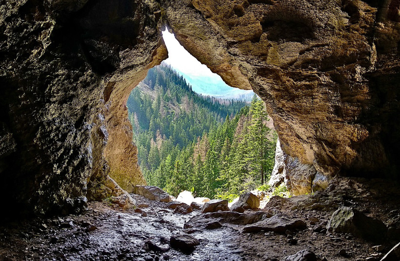  Illustrative image of a cave. (photo credit: PIXABAY)