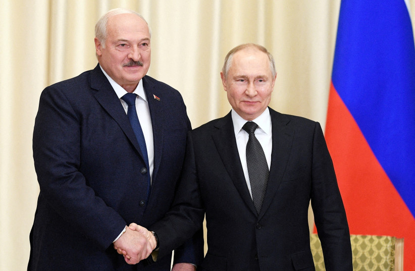  Russian President Vladimir Putin meets with Belarusian President Alexander Lukashenko outside Moscow (credit: REUTERS)