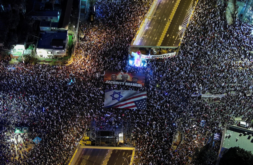  Demonstration against Israeli Prime Minister Benjamin Netanyahu and his nationalist coalition government's judicial overhaul, in Tel Aviv (photo credit: REUTERS)