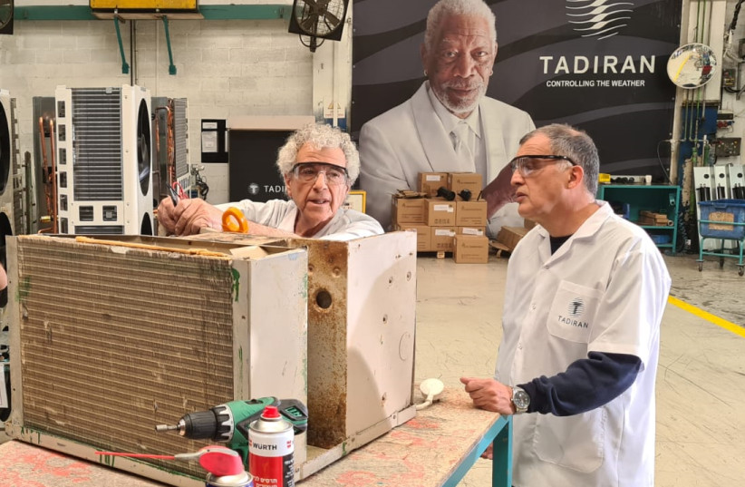  Tadiran air conditioner technicians Yehuda Amergi and Moshe Schwartz (photo credit: PR)