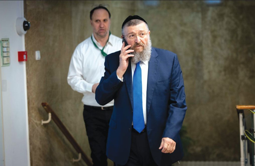  ACTING HEALTH Minister Yoav Ben-Tzur arrives for a cabinet meeting at the Prime Minister’s Office in Jerusalem. ‘I doubt that Ben-Tzur is aware that one in four Israelis suffers from obesity,’ says the writer.  (photo credit: YONATAN SINDEL/FLASH90)