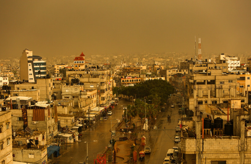  View of a sand storm in Rafah, in the southern Gaza Strip, on April 10, 2023.  (credit: ABED RAHIM KHATIB/FLASH 90)