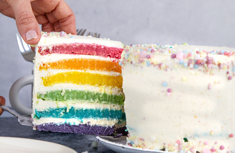  Rainbow cake: The pricy dessert that sparked a social media phenomenon (Illustrative). (photo credit: PIXABAY)